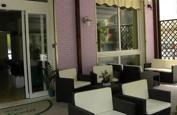 Hotel Nevia 체르비아
